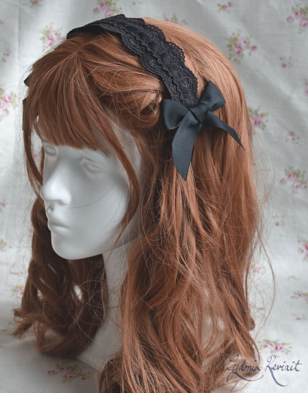 Scalloped Rose Ladder Lace Headdress