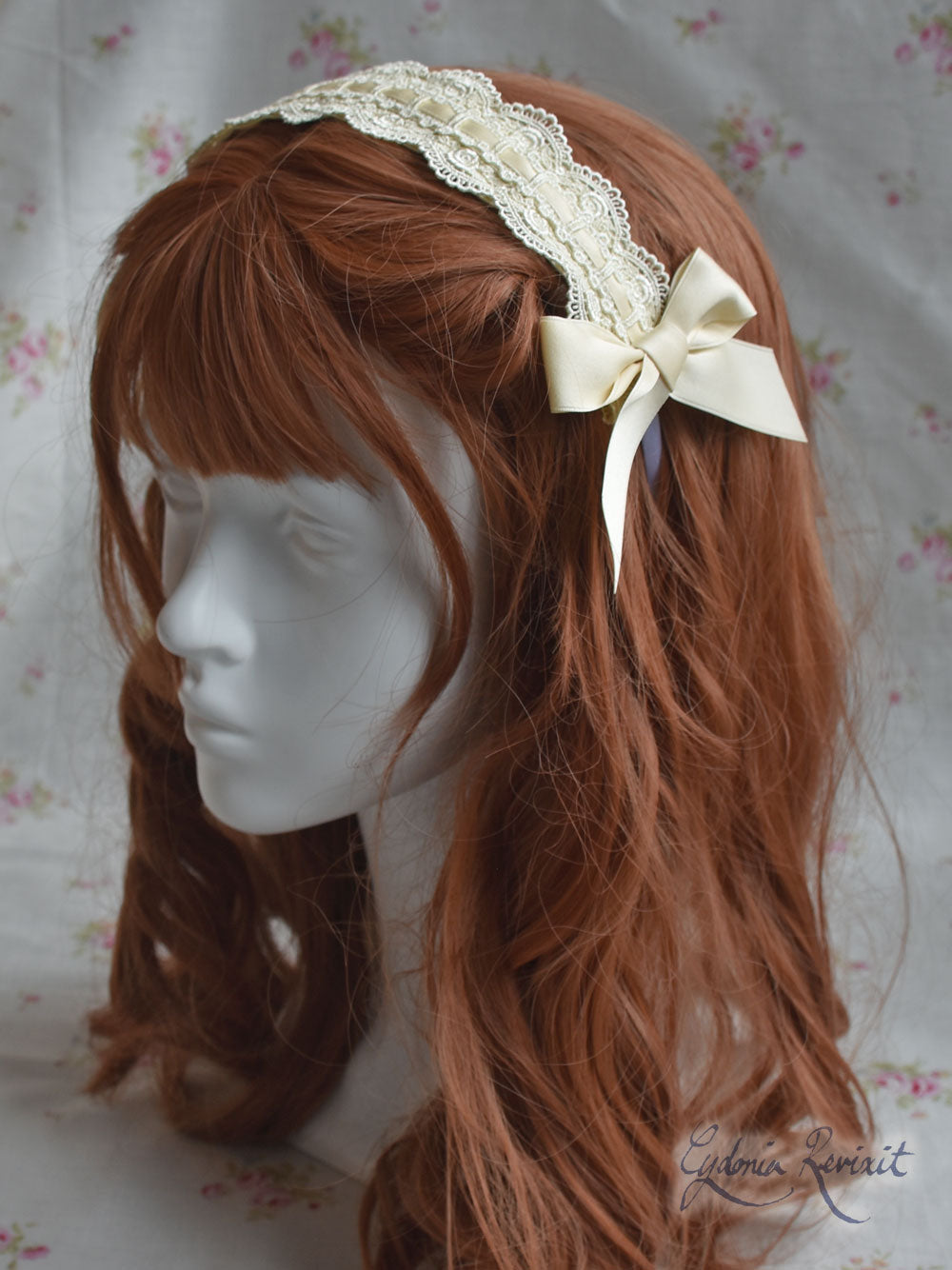 Scalloped Rose Ladder Lace Headdress