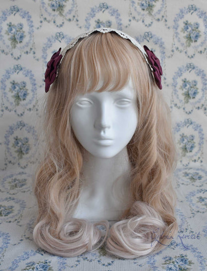 Blumendansen Lace Headdress