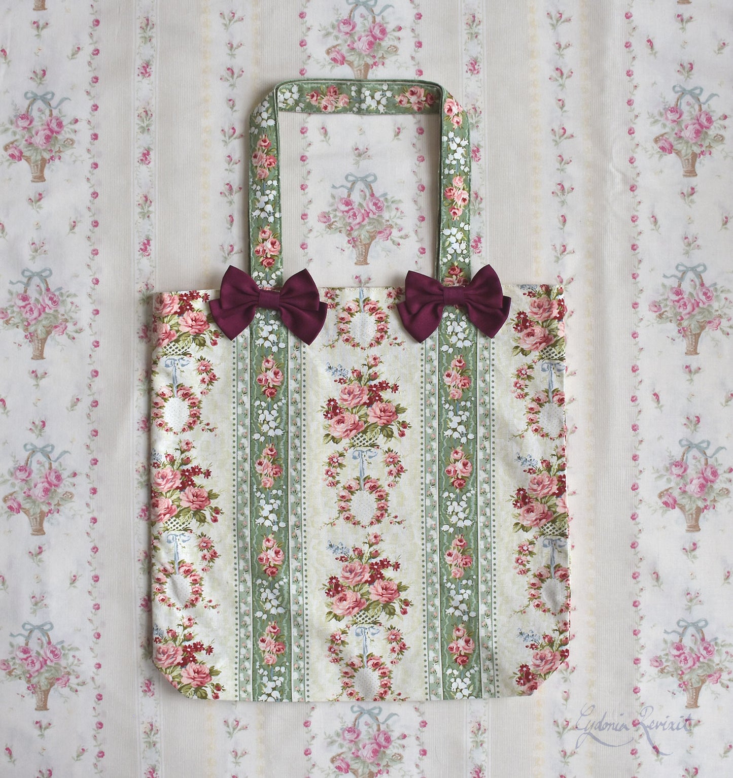 [Nostalgia Series] Plain Floral Print Tote Bag