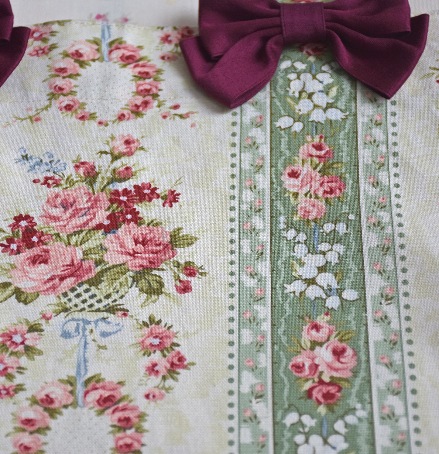 [Nostalgia Series] Plain Floral Print Tote Bag