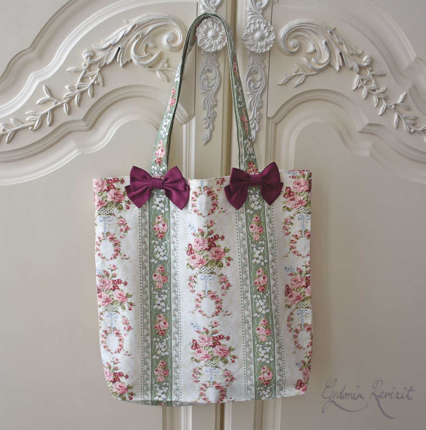 [Nostalgia Series] Plain Floral Print Tote Bag