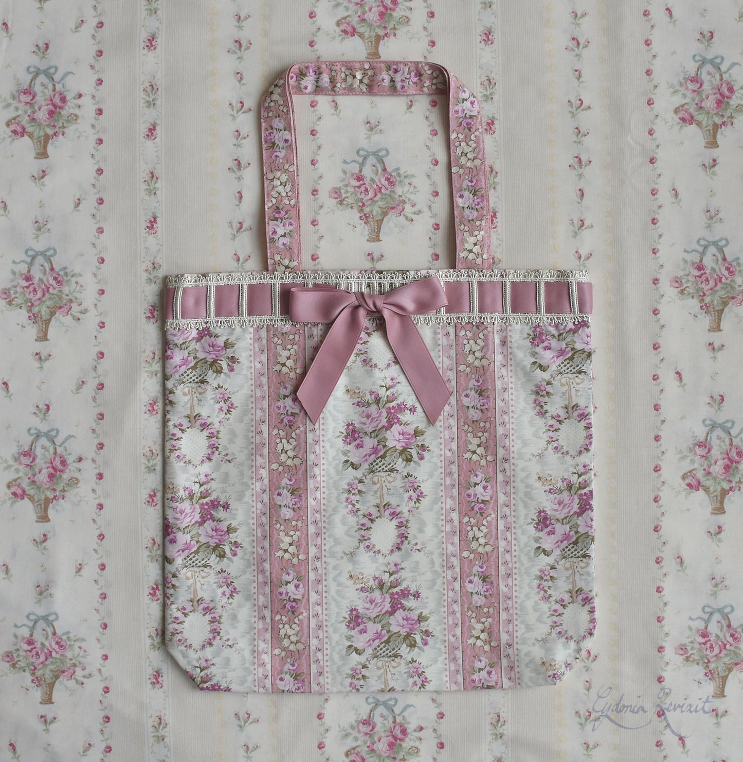 [Nostalgia Series] Laced-up Floral Print Tote Bag: Muguet & Rose