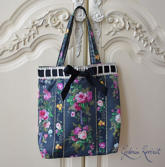 Laced-up Floral Print Tote Bag